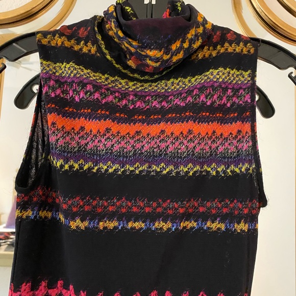 Fuzzi Multi Flame Sheer Top - Picture 2 of 7